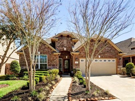 Browse cozy 1-bedroom houses perfect for singles or couples, or filter for 3-4 bedrooms to accommodate a large family. . Houses for rent sugar land